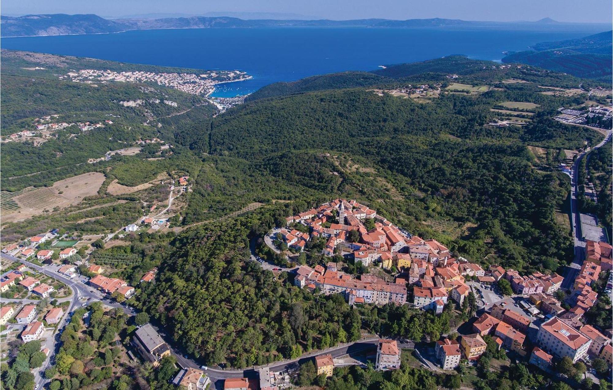 Amazing Apartment In Labin With House Sea View Exterior foto