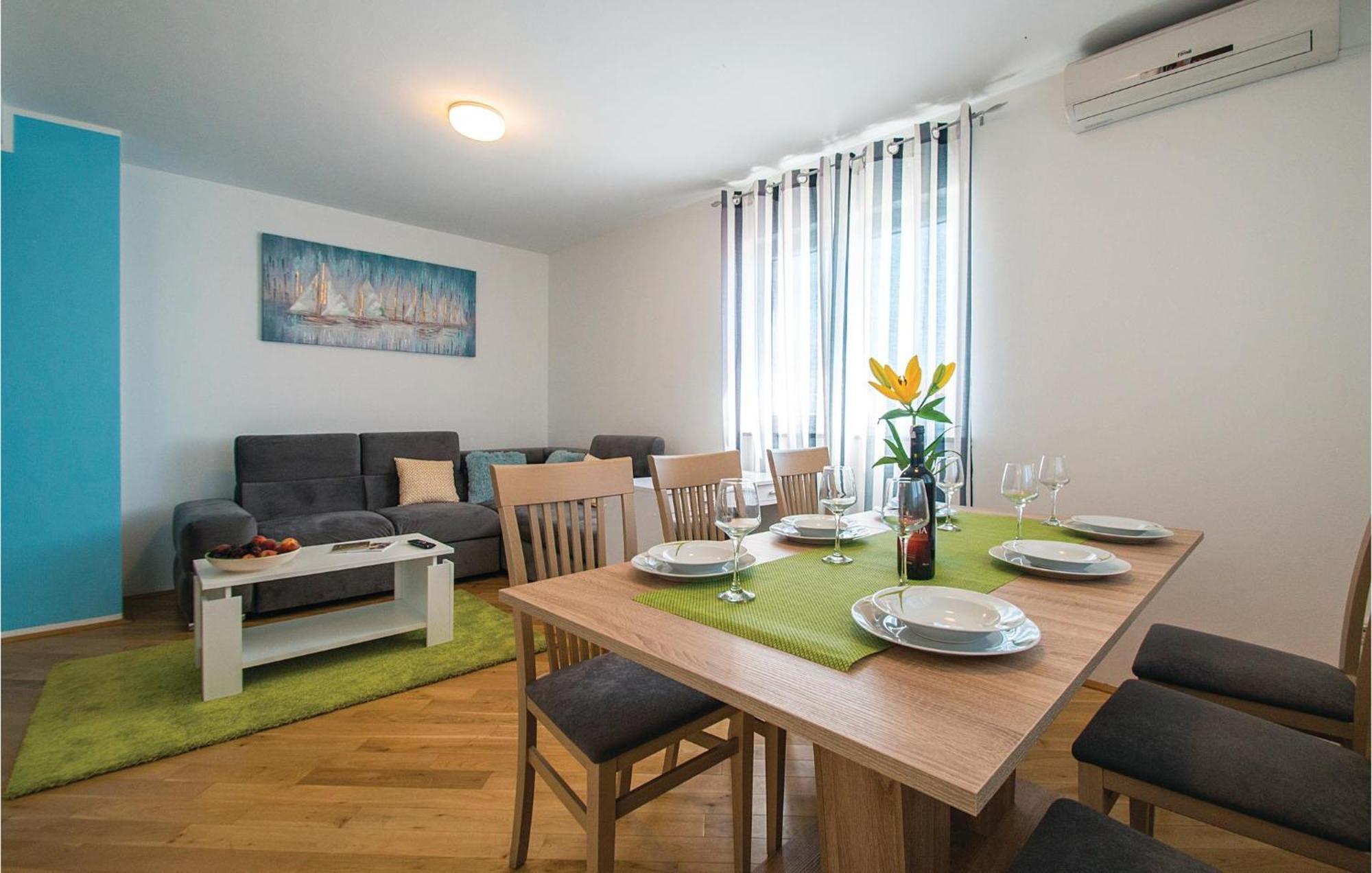 Amazing Apartment In Labin With House Sea View Exterior foto