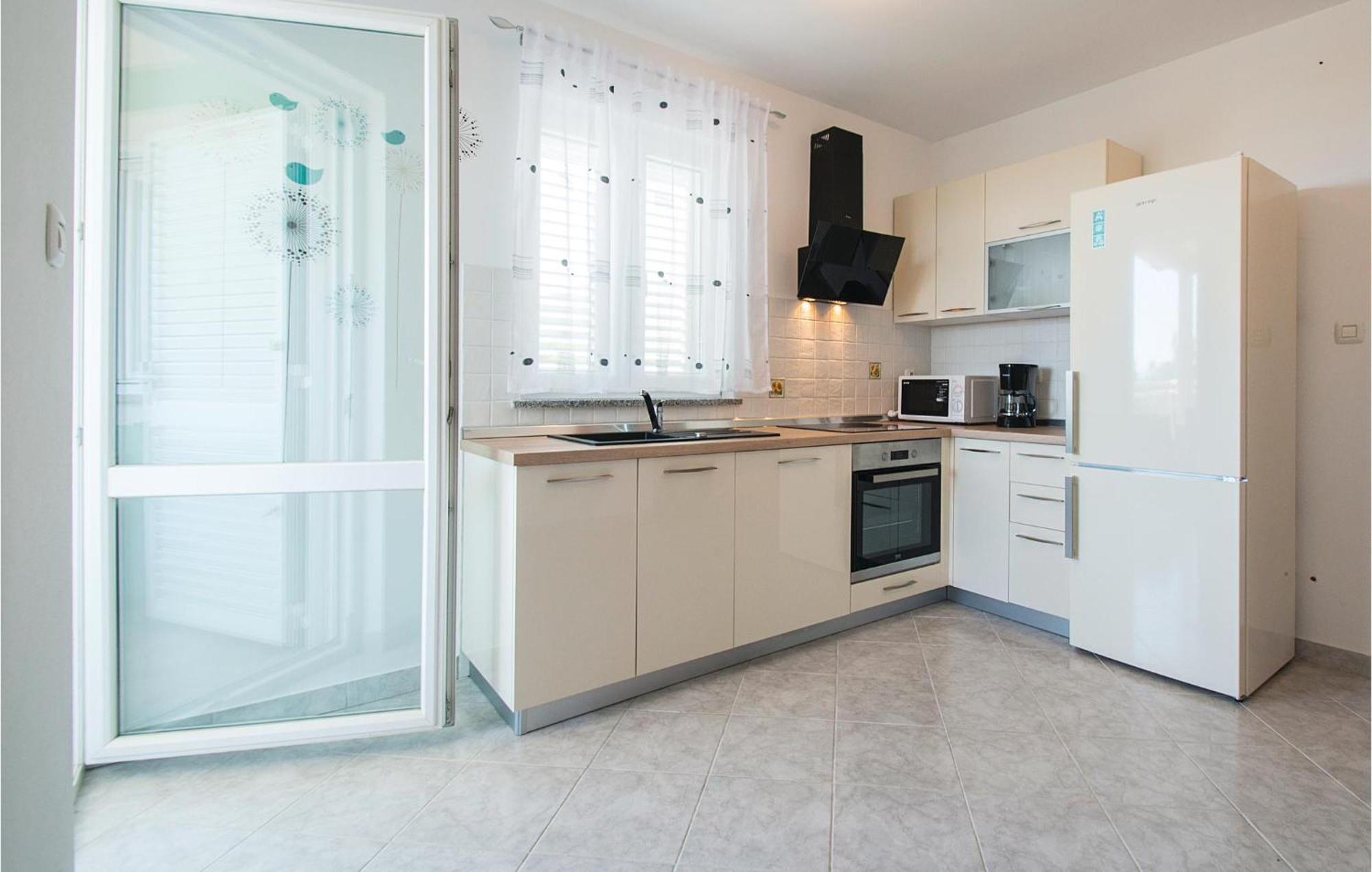 Amazing Apartment In Labin With House Sea View Exterior foto