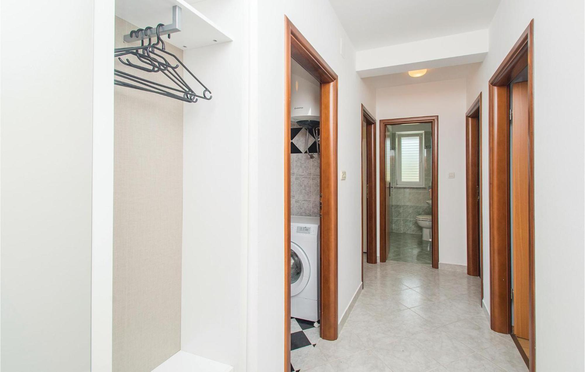 Amazing Apartment In Labin With House Sea View Exterior foto